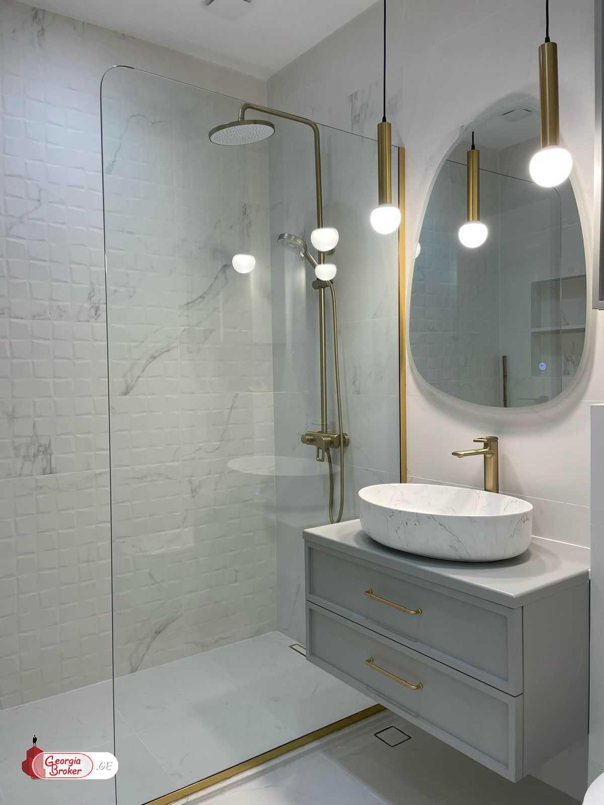 იყიდება ახალი გარემონტებული 3 ოთახიანი ბინა