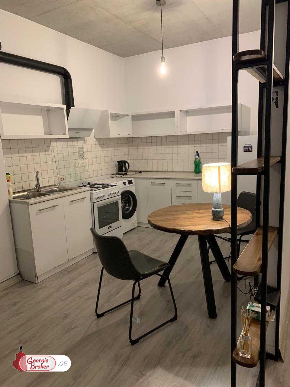 იყიდება ახალი გარემონტებული 2 ოთახიანი ბინა