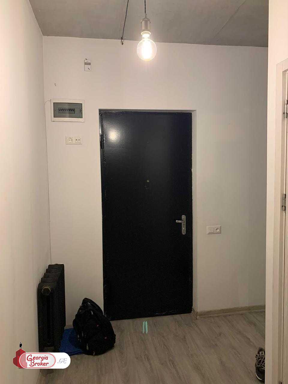 იყიდება ახალი გარემონტებული 2 ოთახიანი ბინა