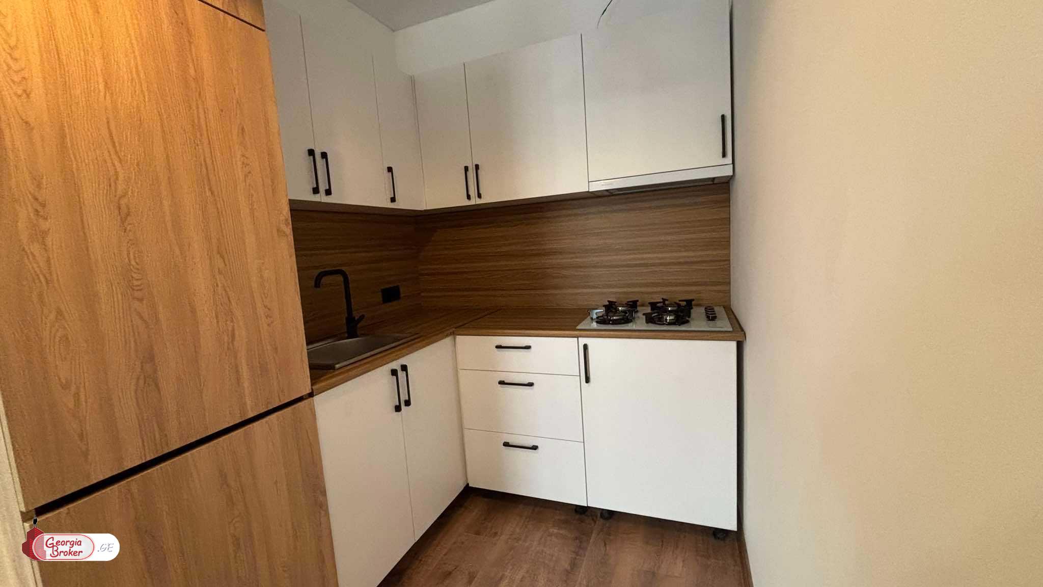 nearly repaired 2-room apartment for sale