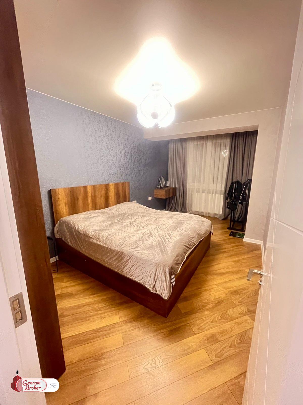 იყიდება ახალი გარემონტებული 3 ოთახიანი ბინა