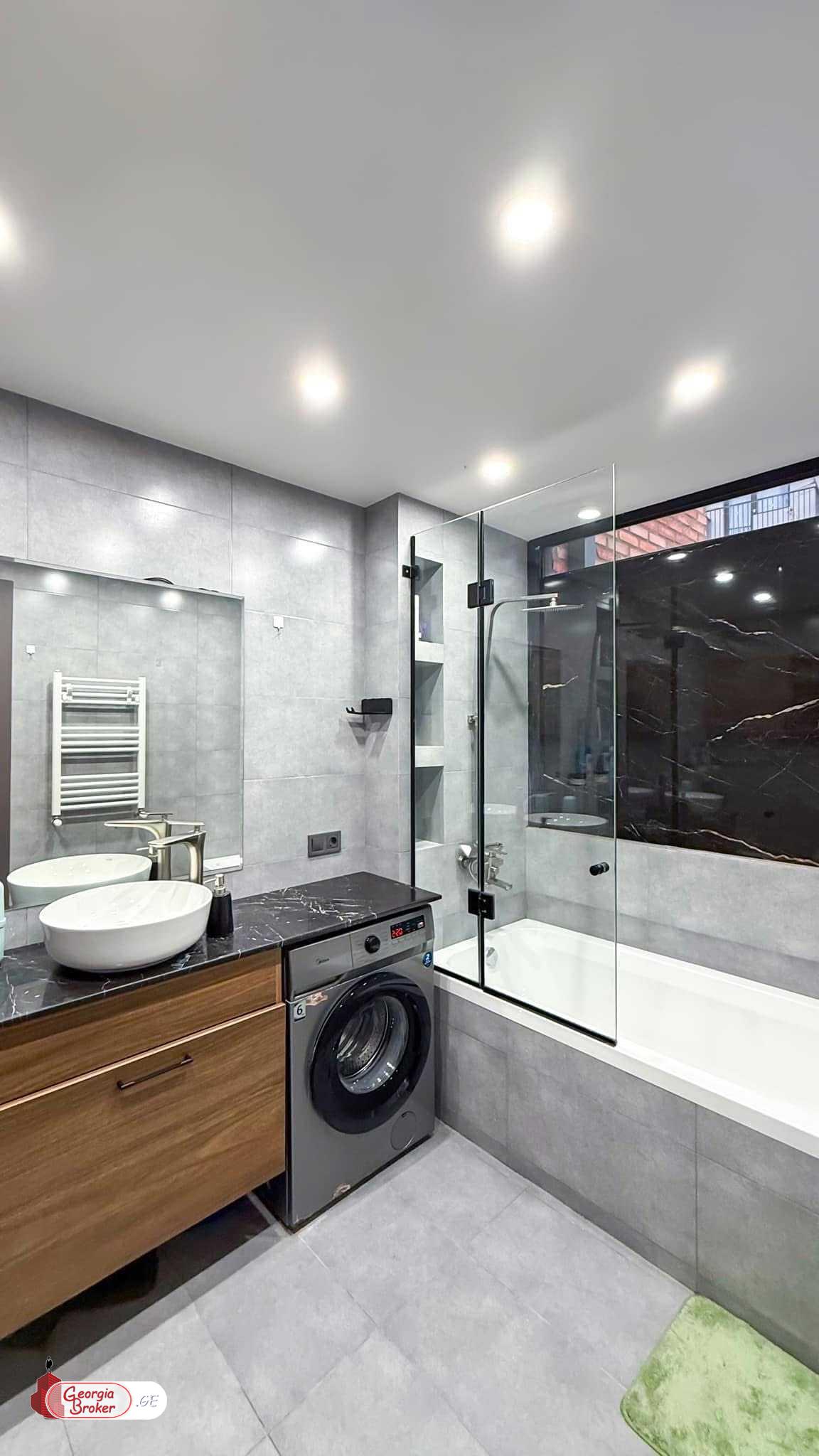 იყიდება ახალი გარემონტებული 2 ოთახიანი ბინა