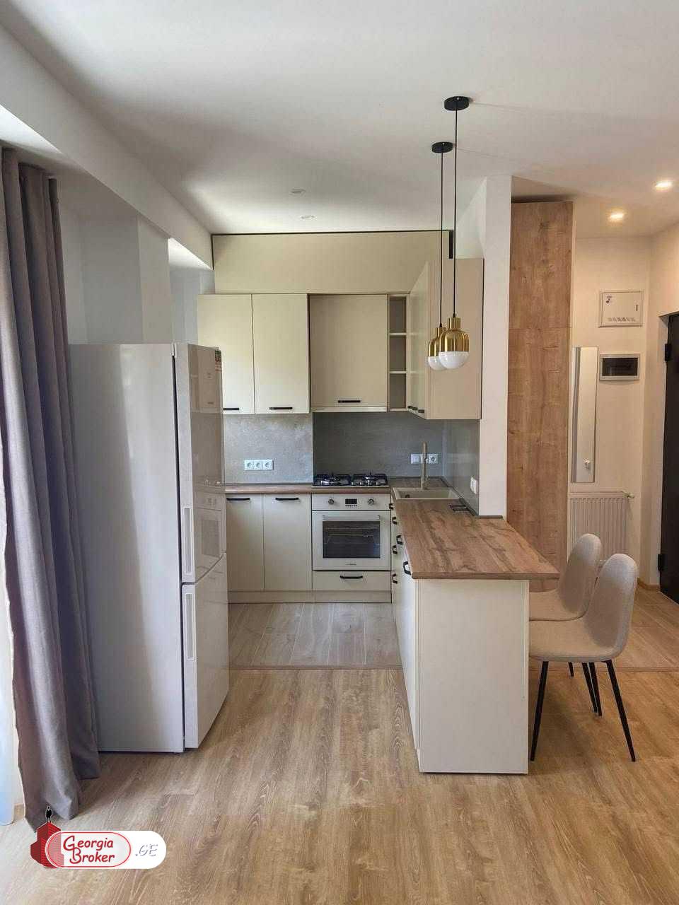 იყიდება ახალი გარემონტებული 2 ოთახიანი ბინა