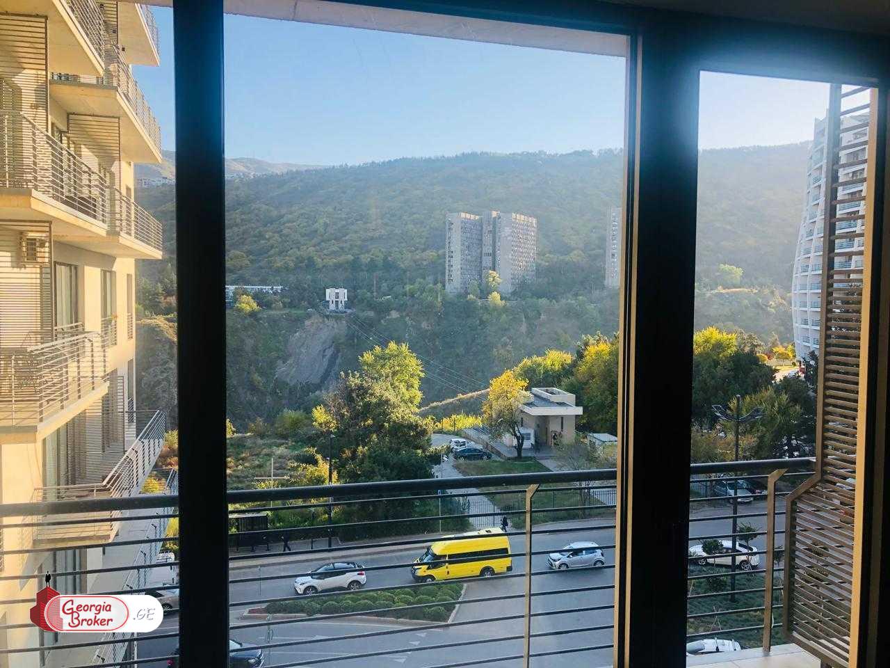 იყიდება ახალი გარემონტებული 3 ოთახიანი ბინა