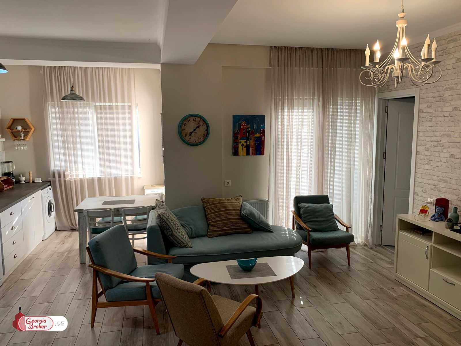 იყიდება ახალი გარემონტებული 3 ოთახიანი ბინა