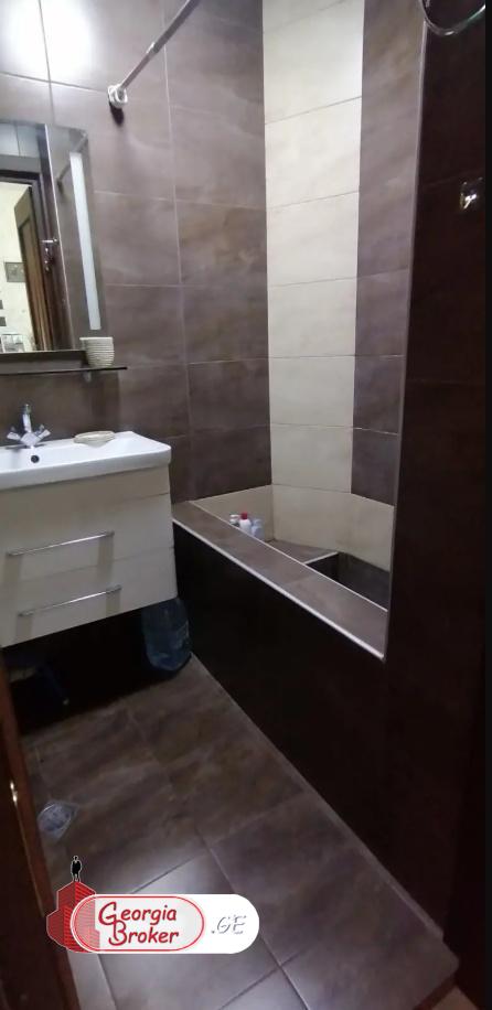 იყიდება ახალი გარემონტებული 3 ოთახიანი ბინა