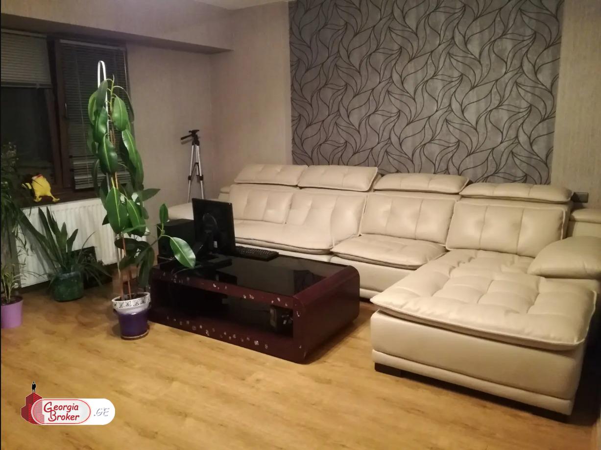 იყიდება ახალი გარემონტებული 3 ოთახიანი ბინა