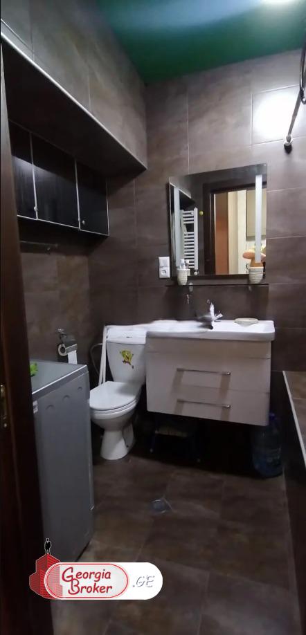 იყიდება ახალი გარემონტებული 3 ოთახიანი ბინა