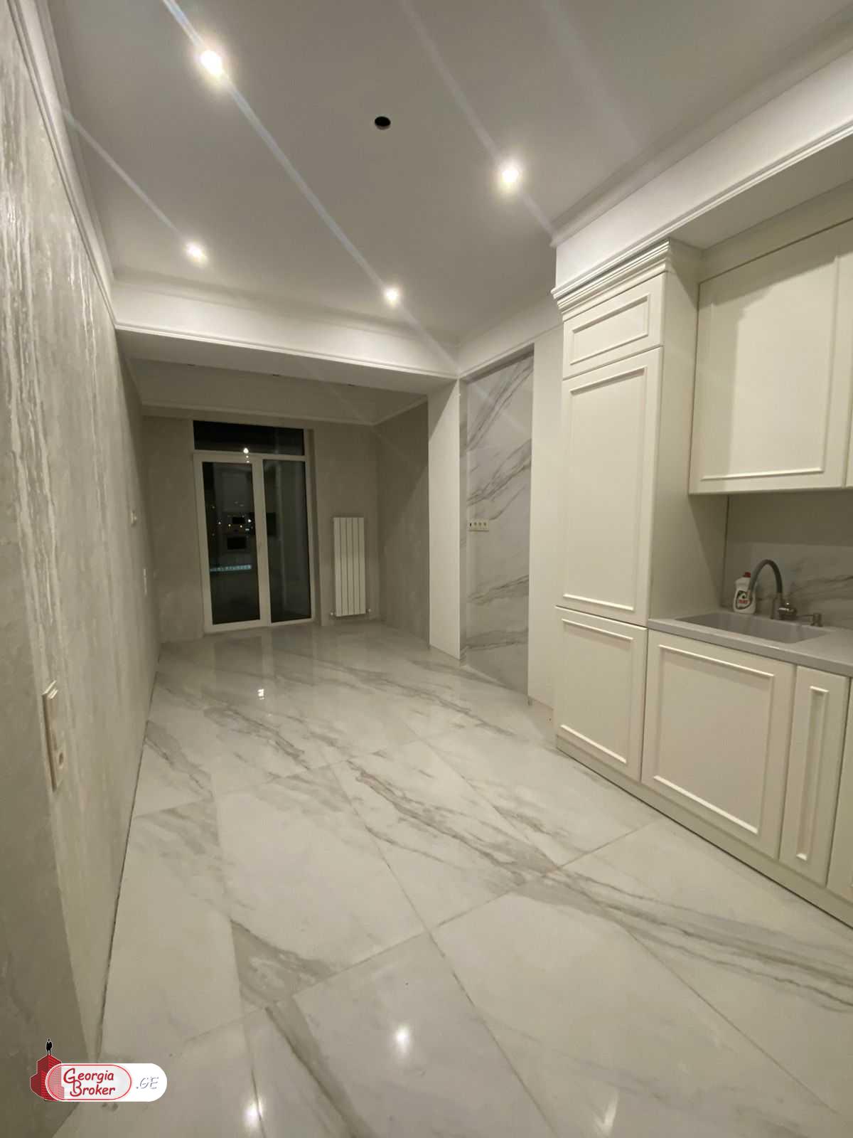 იყიდება ახალი გარემონტებული 3 ოთახიანი ბინა