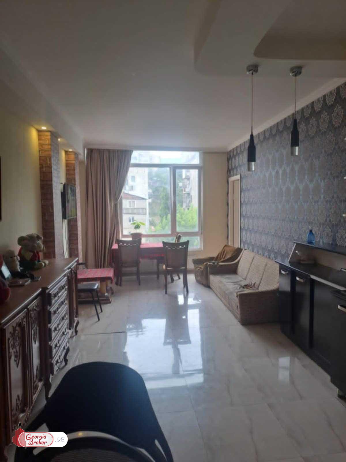 იყიდება ახალი გარემონტებული 4 ოთახიანი ბინა