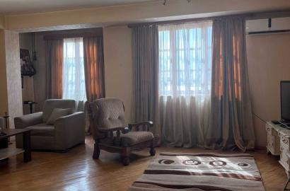 იყიდება ახალი გარემონტებული 3 ოთახიანი ბინა