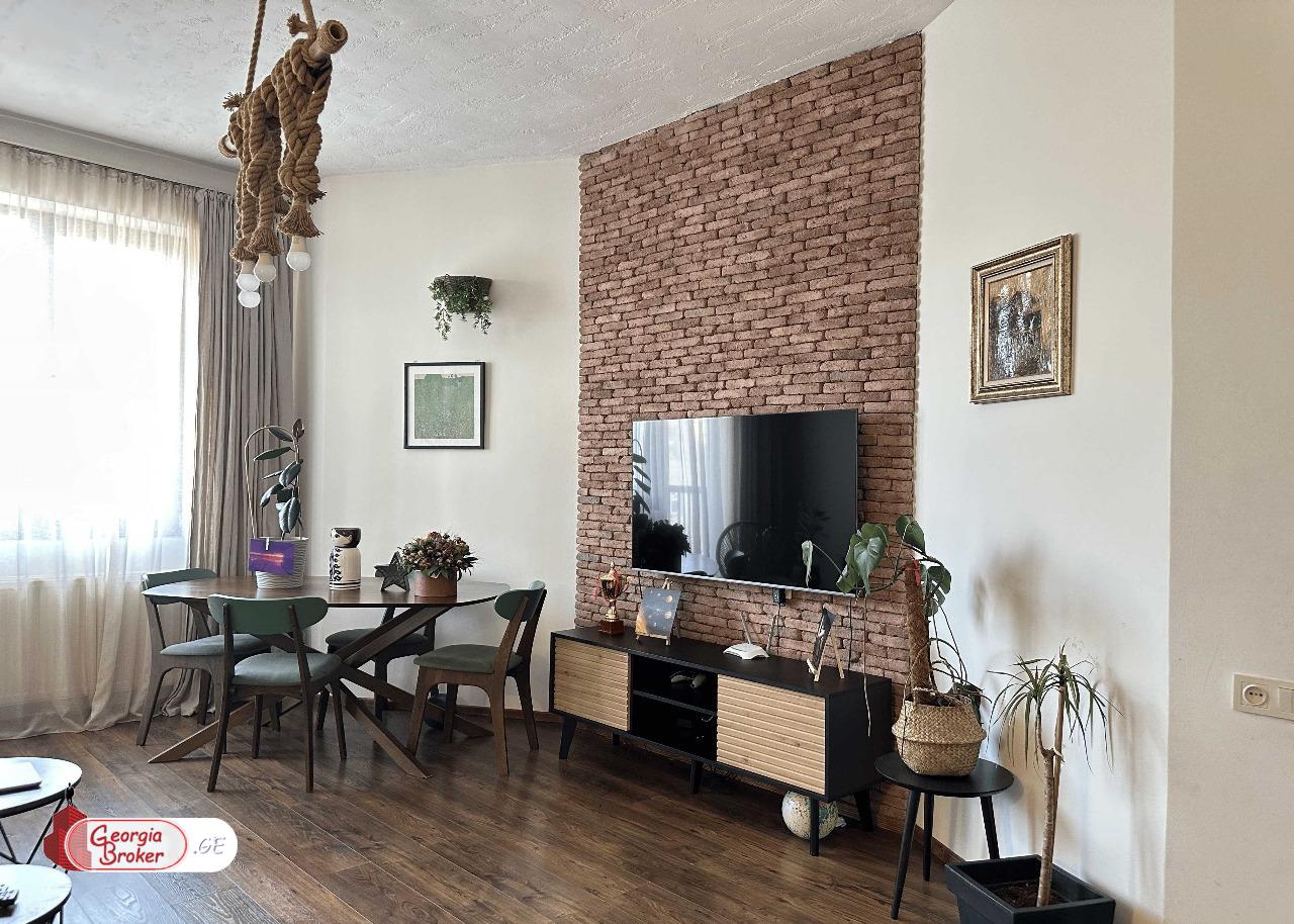 იყიდება ახალი გარემონტებული 3 ოთახიანი ბინა