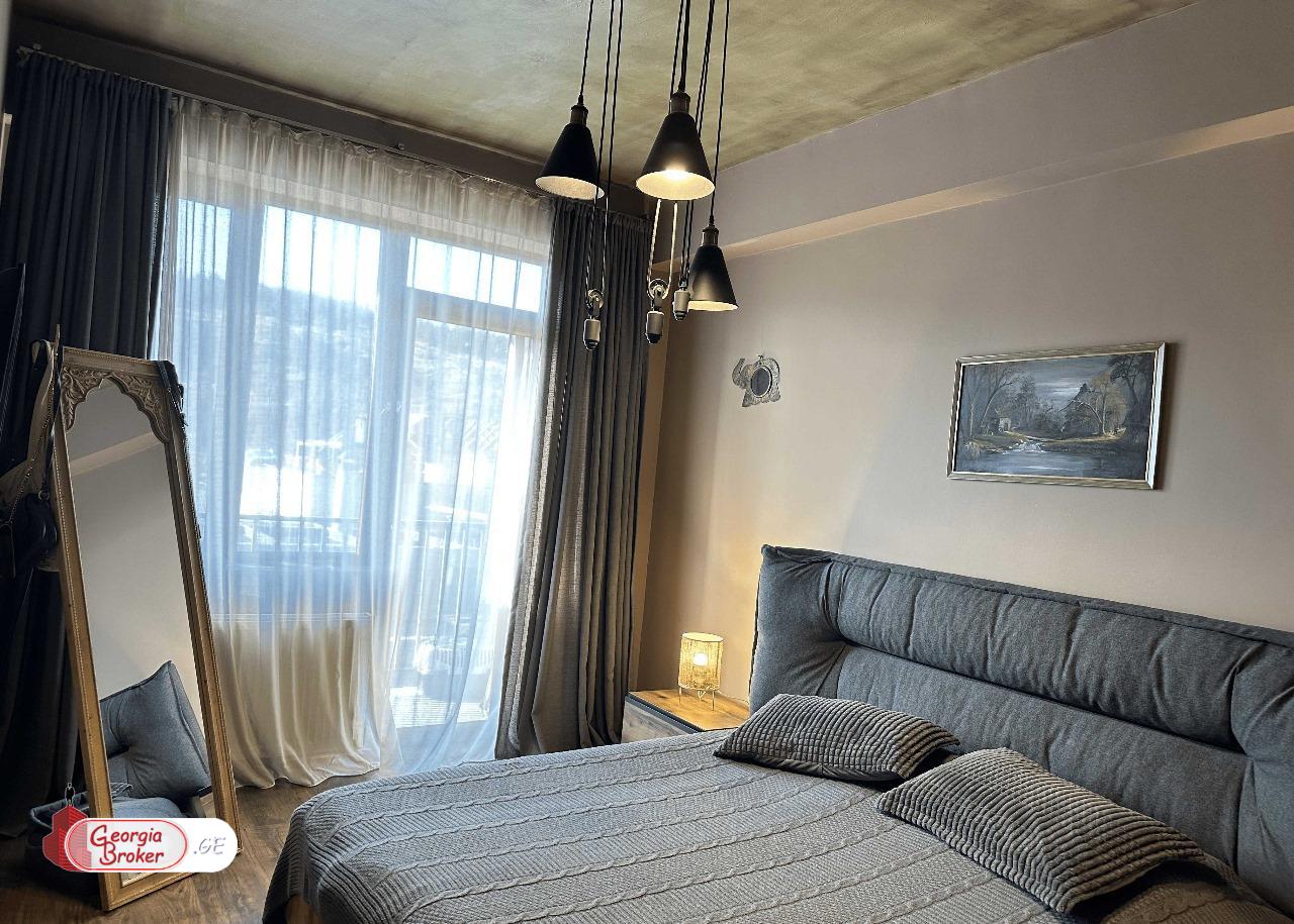 იყიდება ახალი გარემონტებული 3 ოთახიანი ბინა