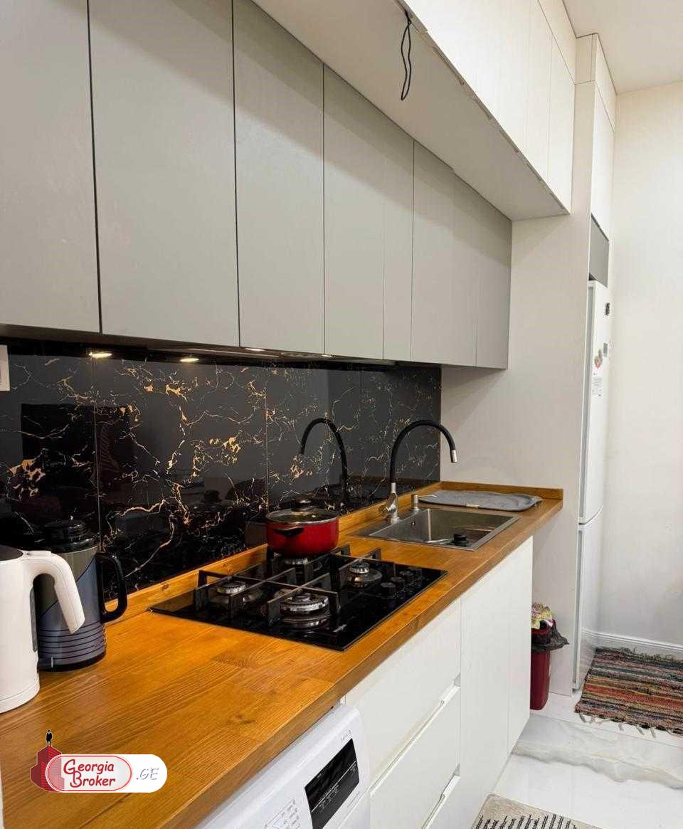 nearly repaired 3-room apartment for sale