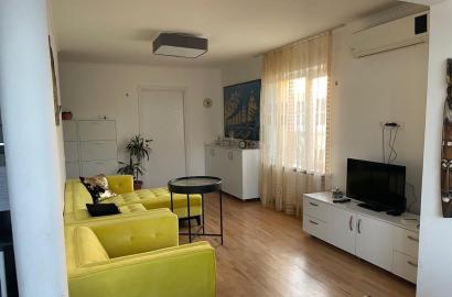 იყიდება ახალი გარემონტებული 3 ოთახიანი ბინა