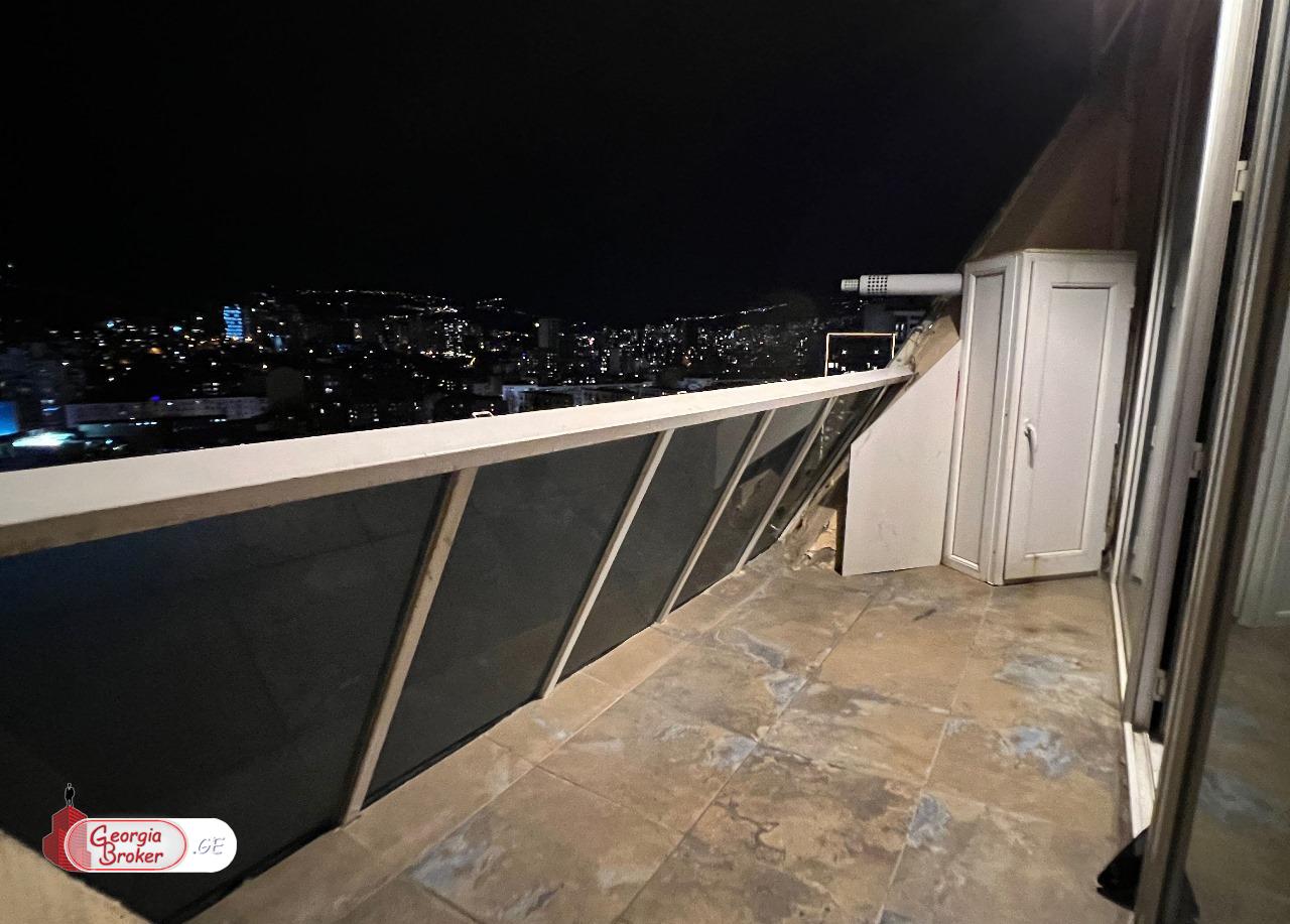 nearly repaired 4-room apartment for sale