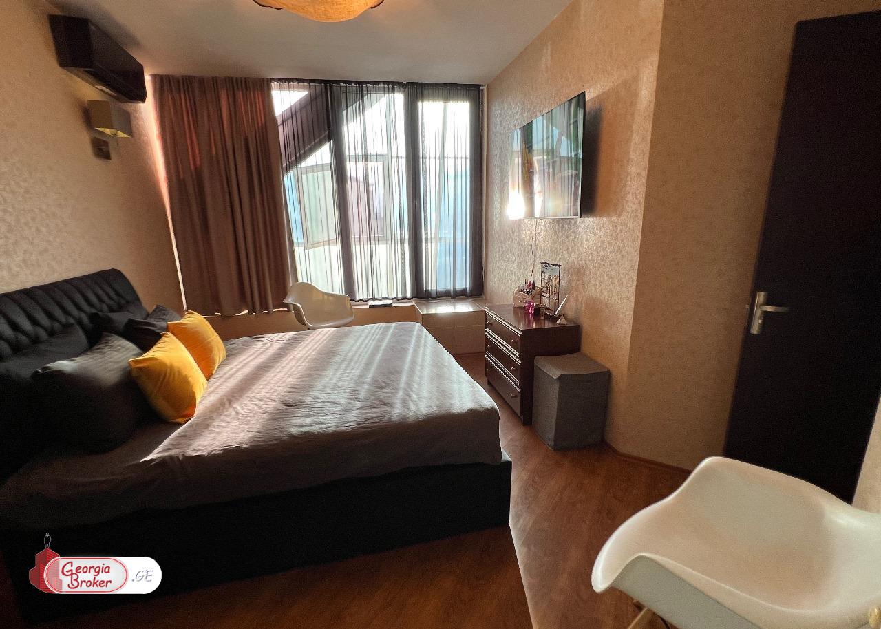 nearly repaired 4-room apartment for sale