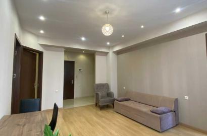 продается квартира с новым ремонтом 3-комнаты