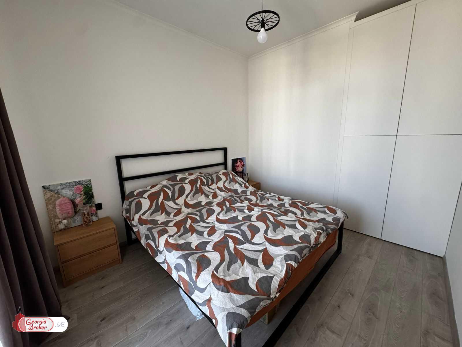 nearly repaired 3-room apartment for sale