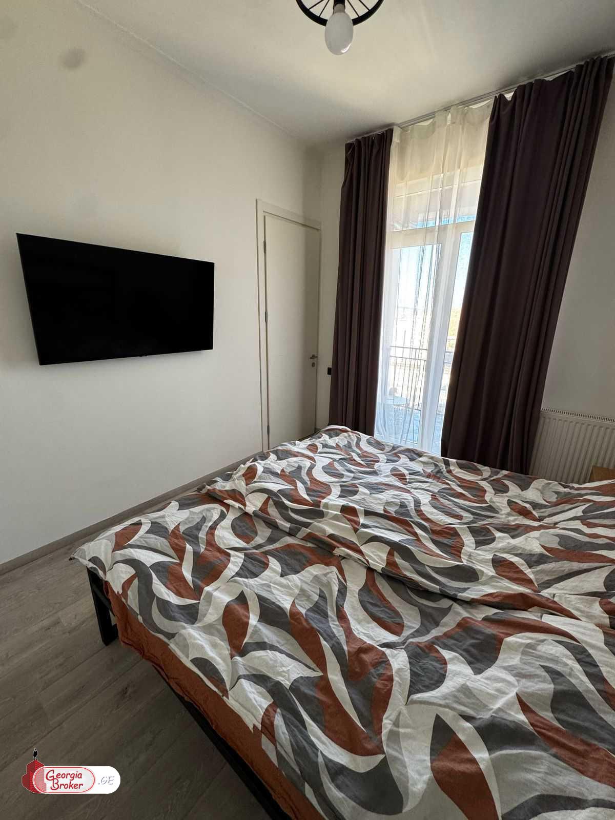 nearly repaired 3-room apartment for sale