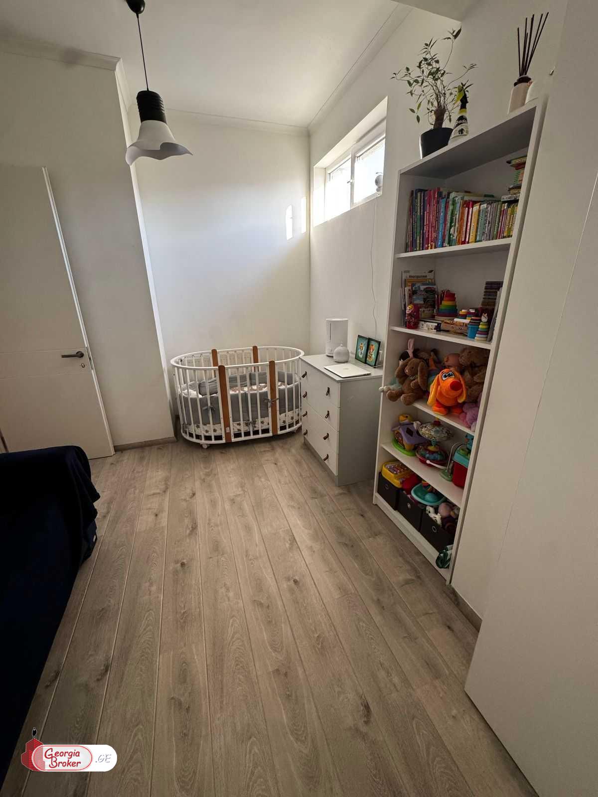 nearly repaired 3-room apartment for sale