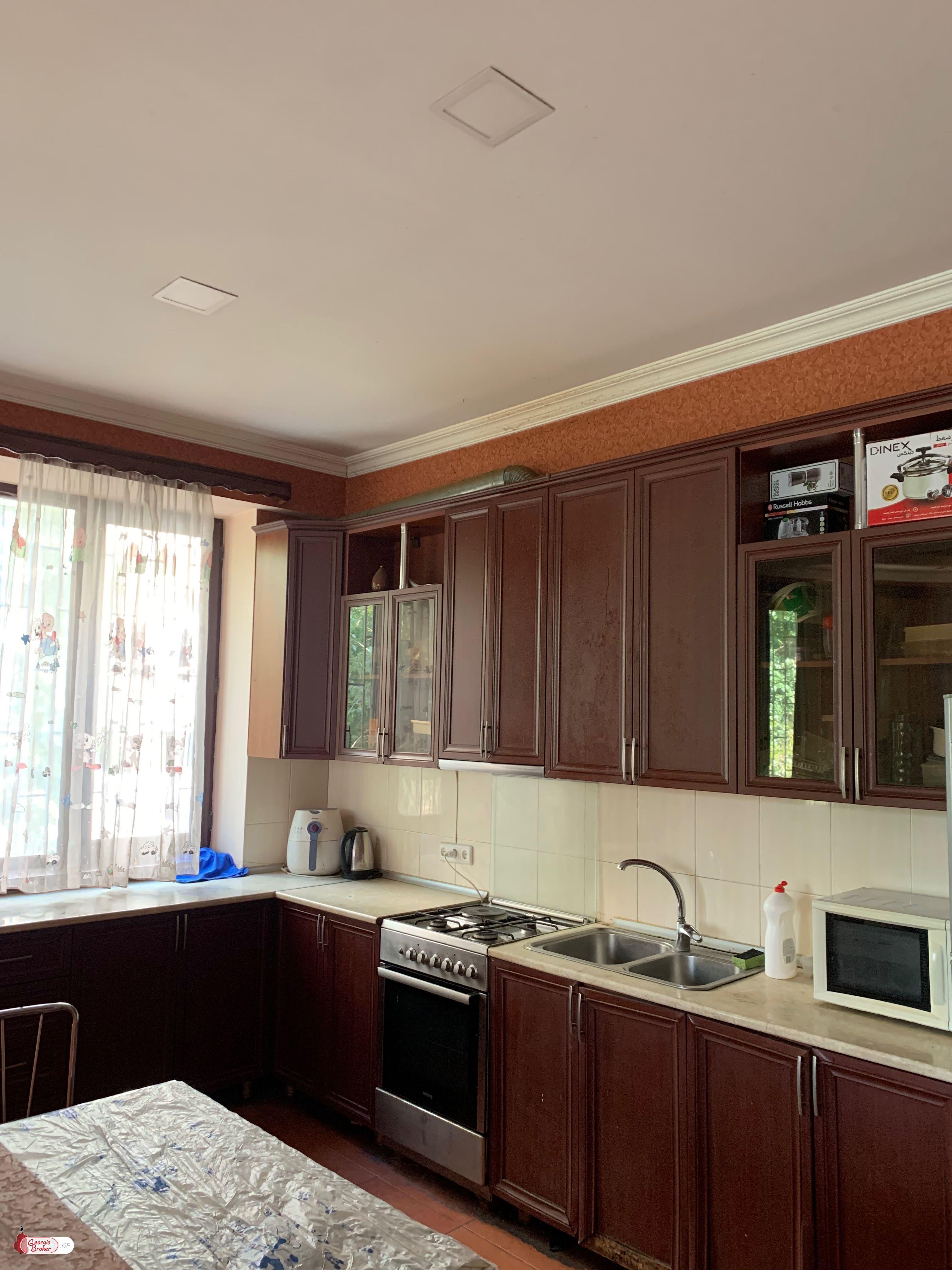 იყიდება ახალი გარემონტებული 3 ოთახიანი ბინა