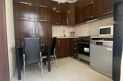 იყიდება ახალი გარემონტებული 3 ოთახიანი ბინა