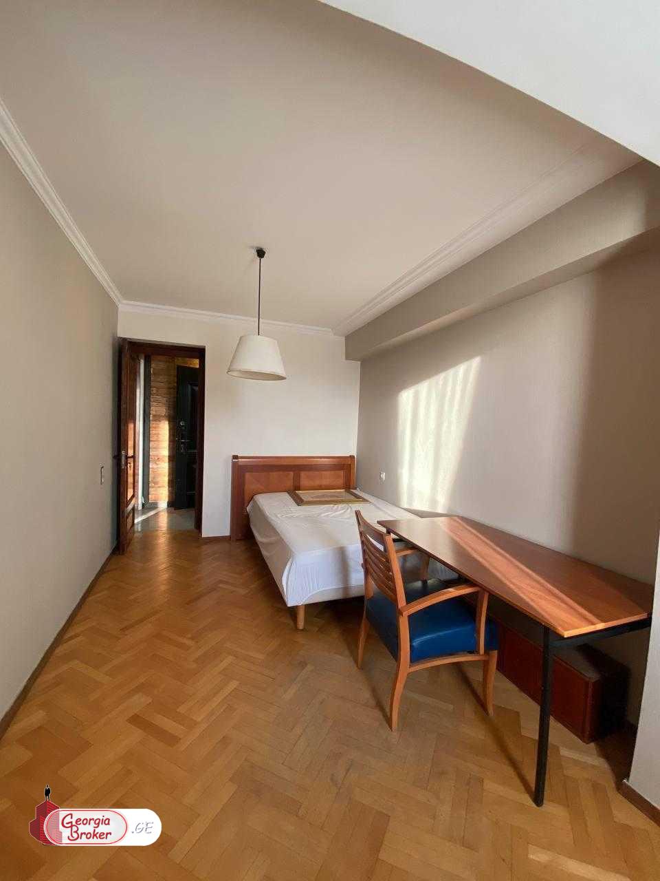 продается дом с новым ремонтом 2-комнаты