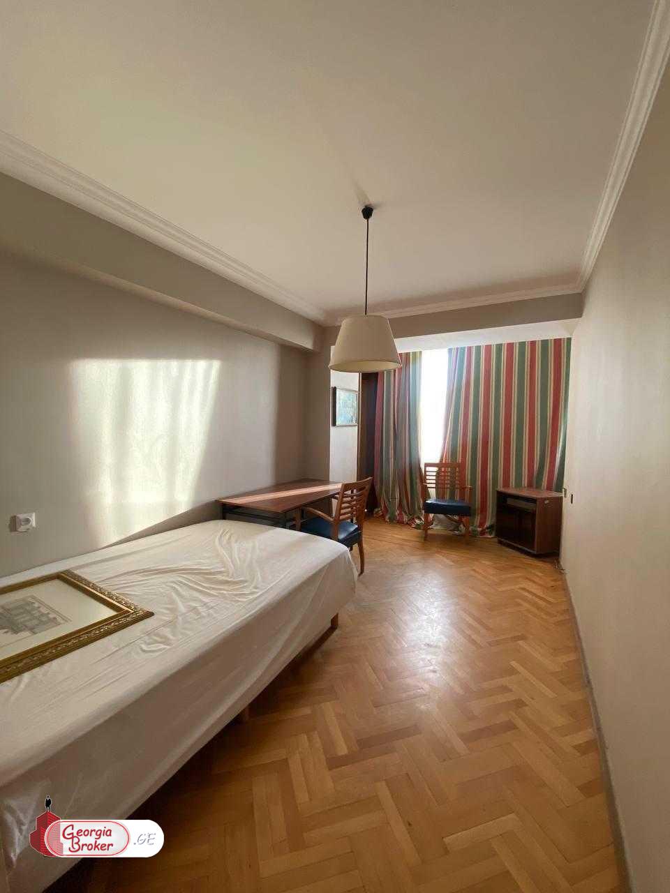 продается дом с новым ремонтом 2-комнаты