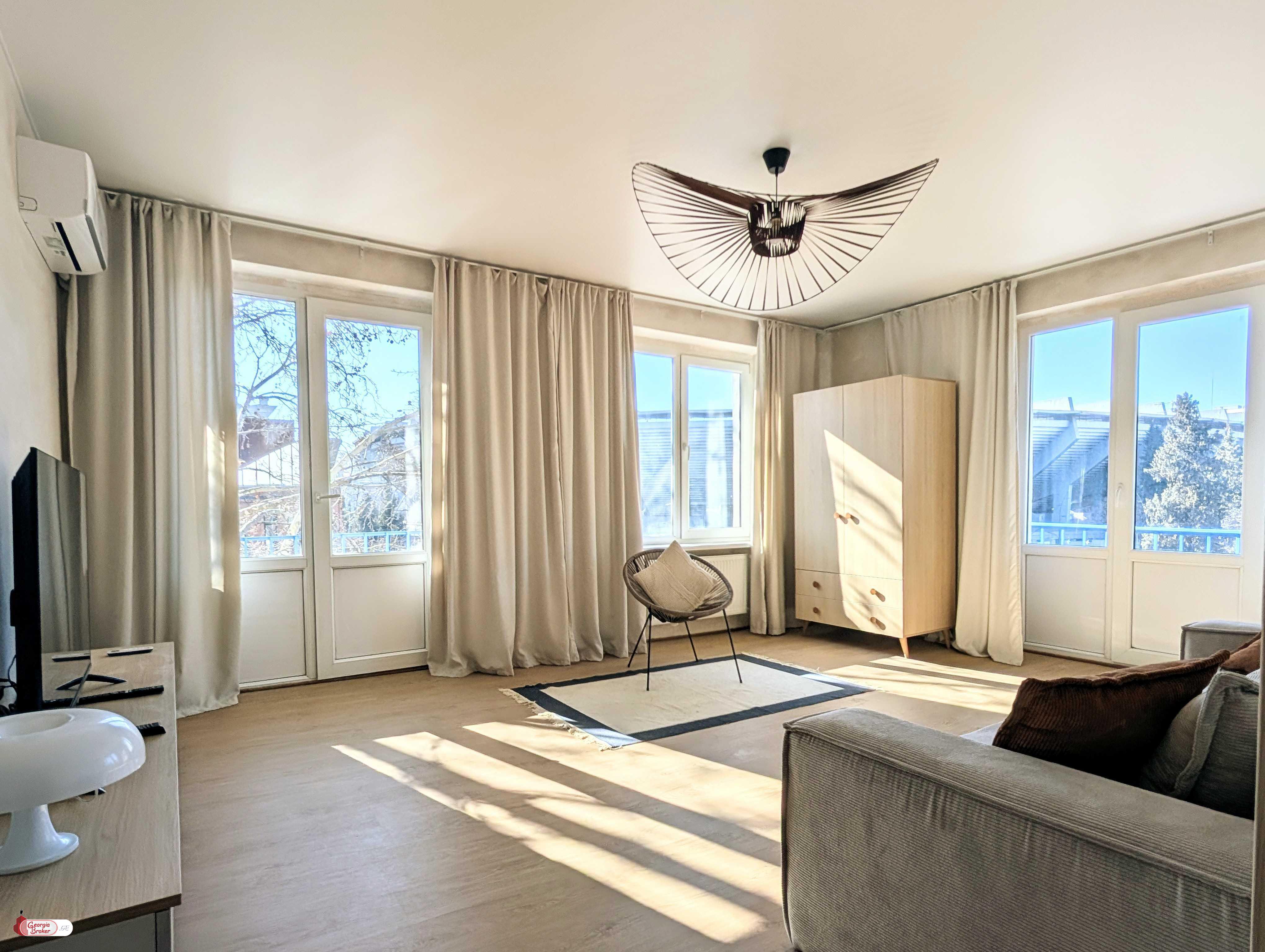 იყიდება ახალი გარემონტებული 2 ოთახიანი ბინა