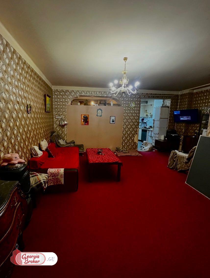 old repaired 3-room apartment for sale