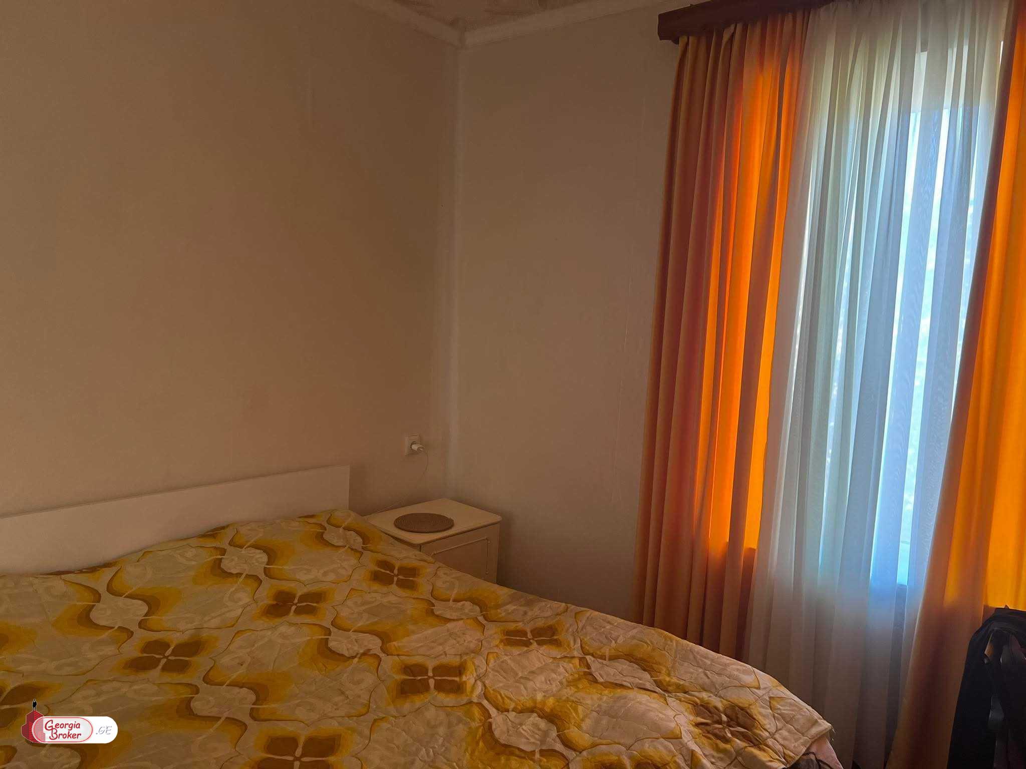 old repaired 5-room apartment for sale