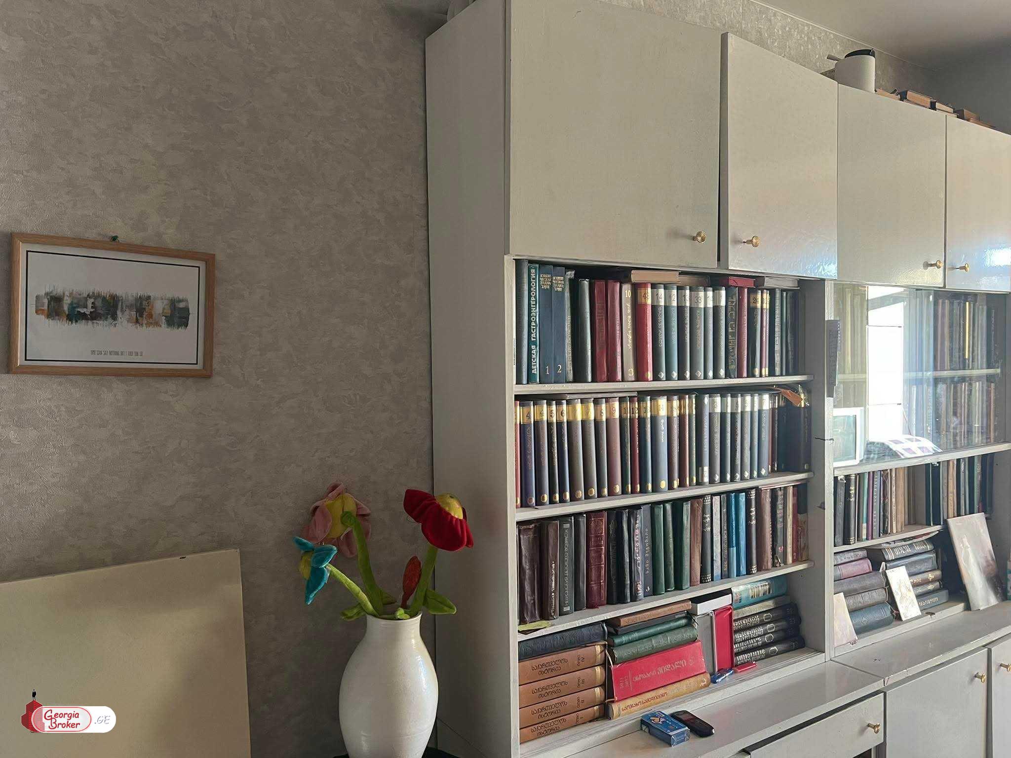 old repaired 5-room apartment for sale