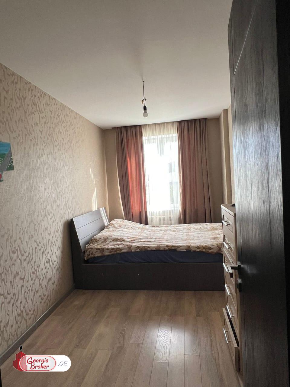 nearly repaired 3-room apartment for sale