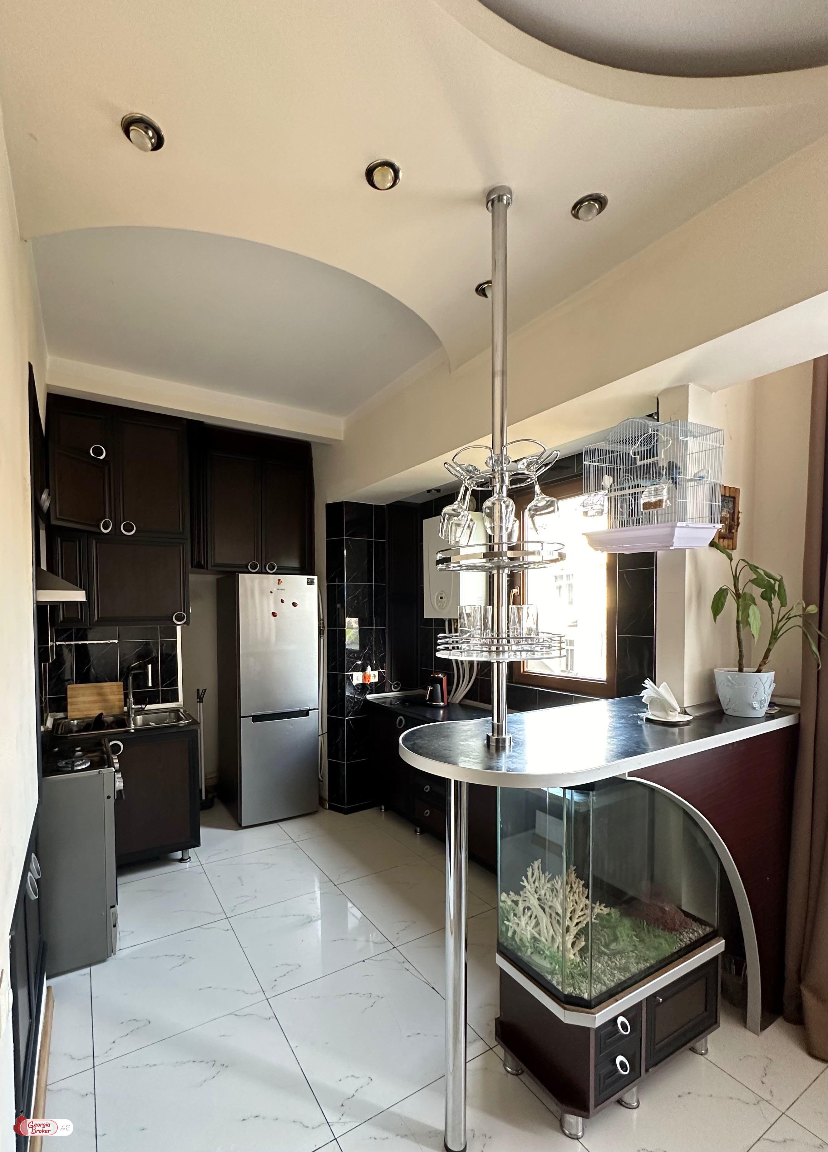 old repaired 3-room apartment for sale