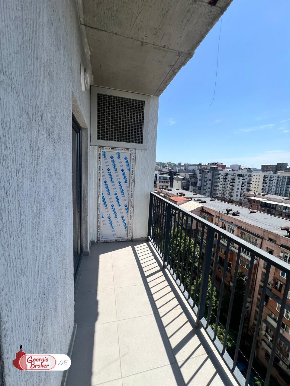 продается квартира с новым ремонтом 3-комнаты