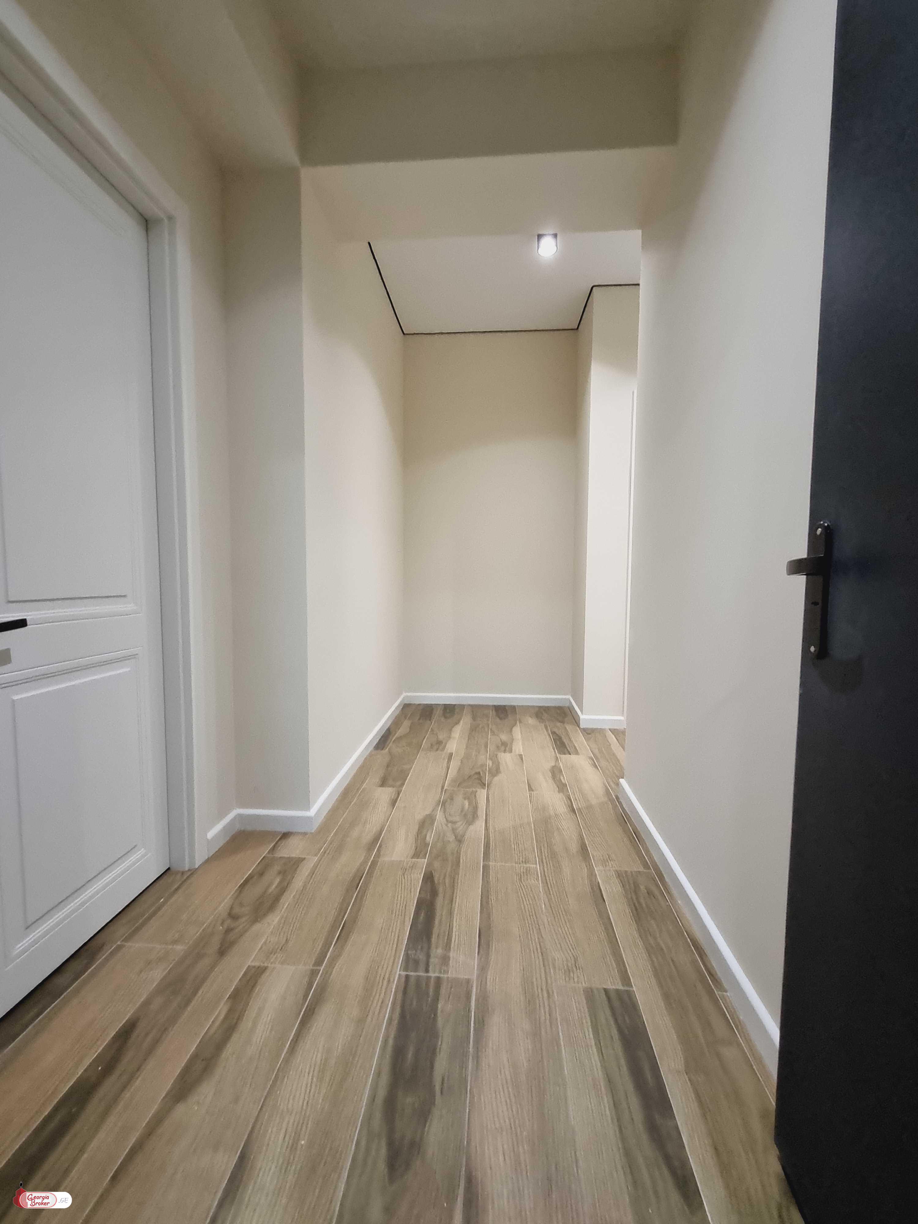 იყიდება ახალი გარემონტებული 3 ოთახიანი ბინა