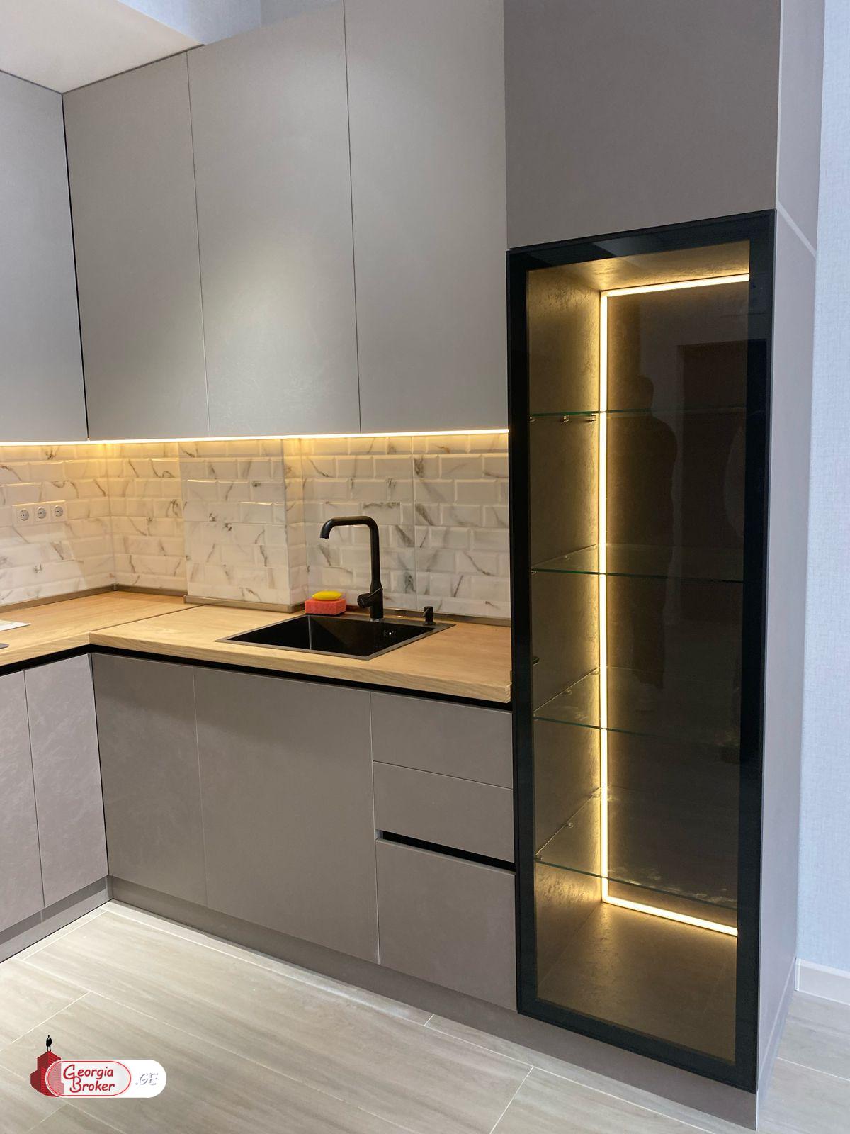 იყიდება ახალი გარემონტებული 3 ოთახიანი ბინა