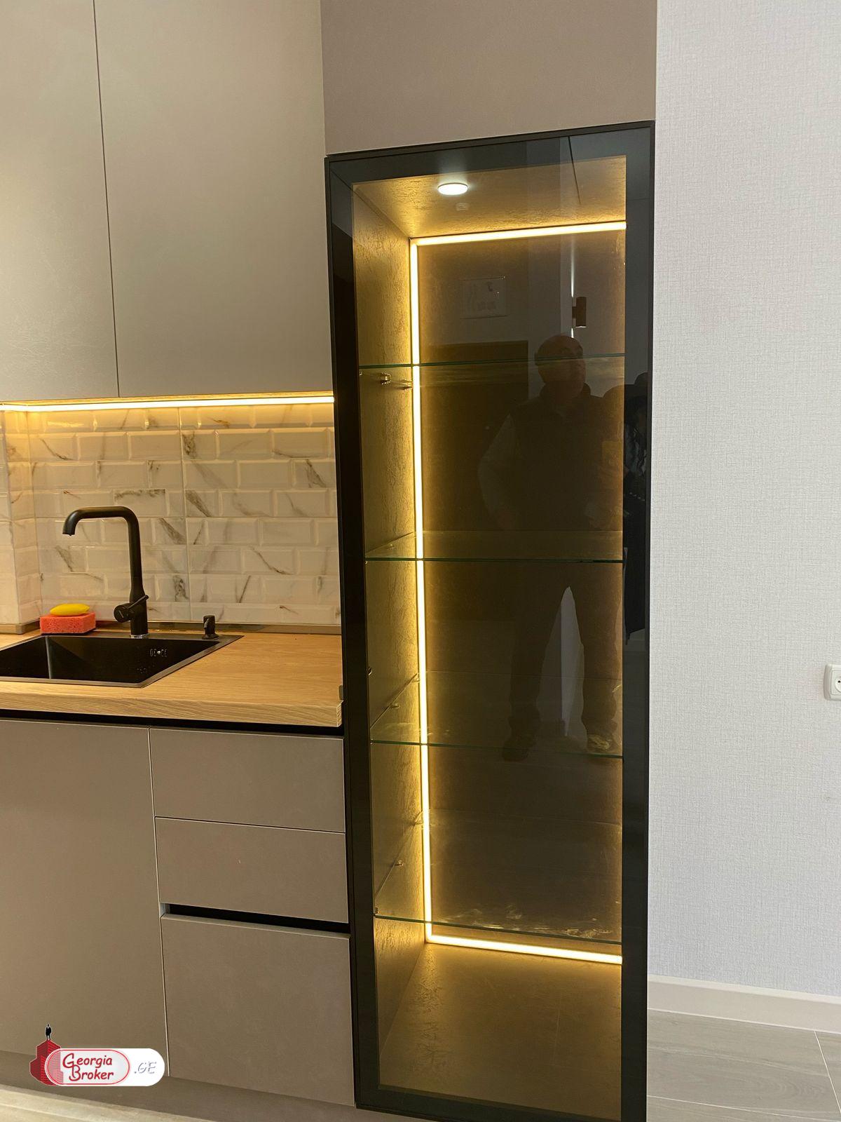 იყიდება ახალი გარემონტებული 3 ოთახიანი ბინა