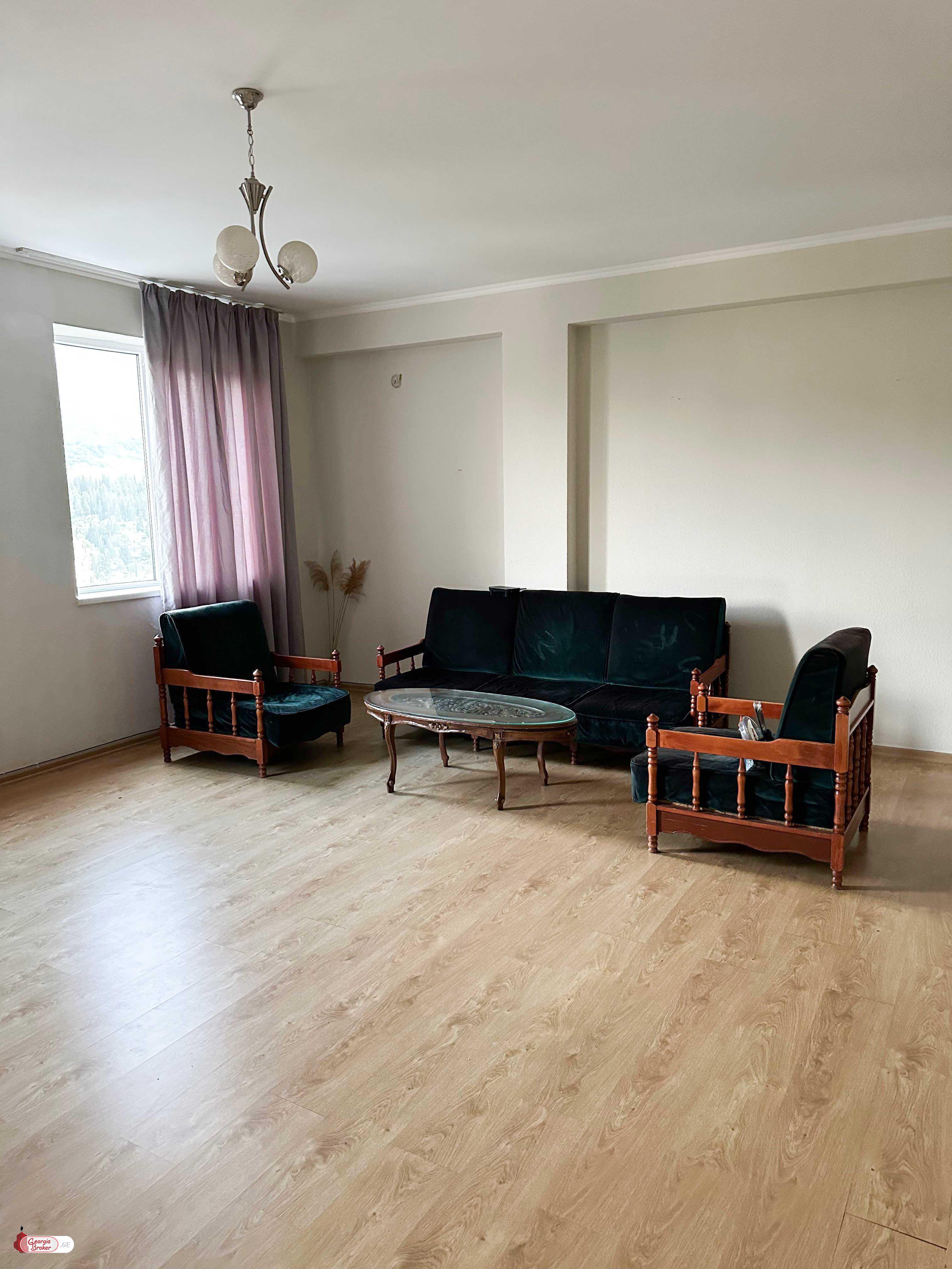 იყიდება ახალი გარემონტებული 4 ოთახიანი ბინა