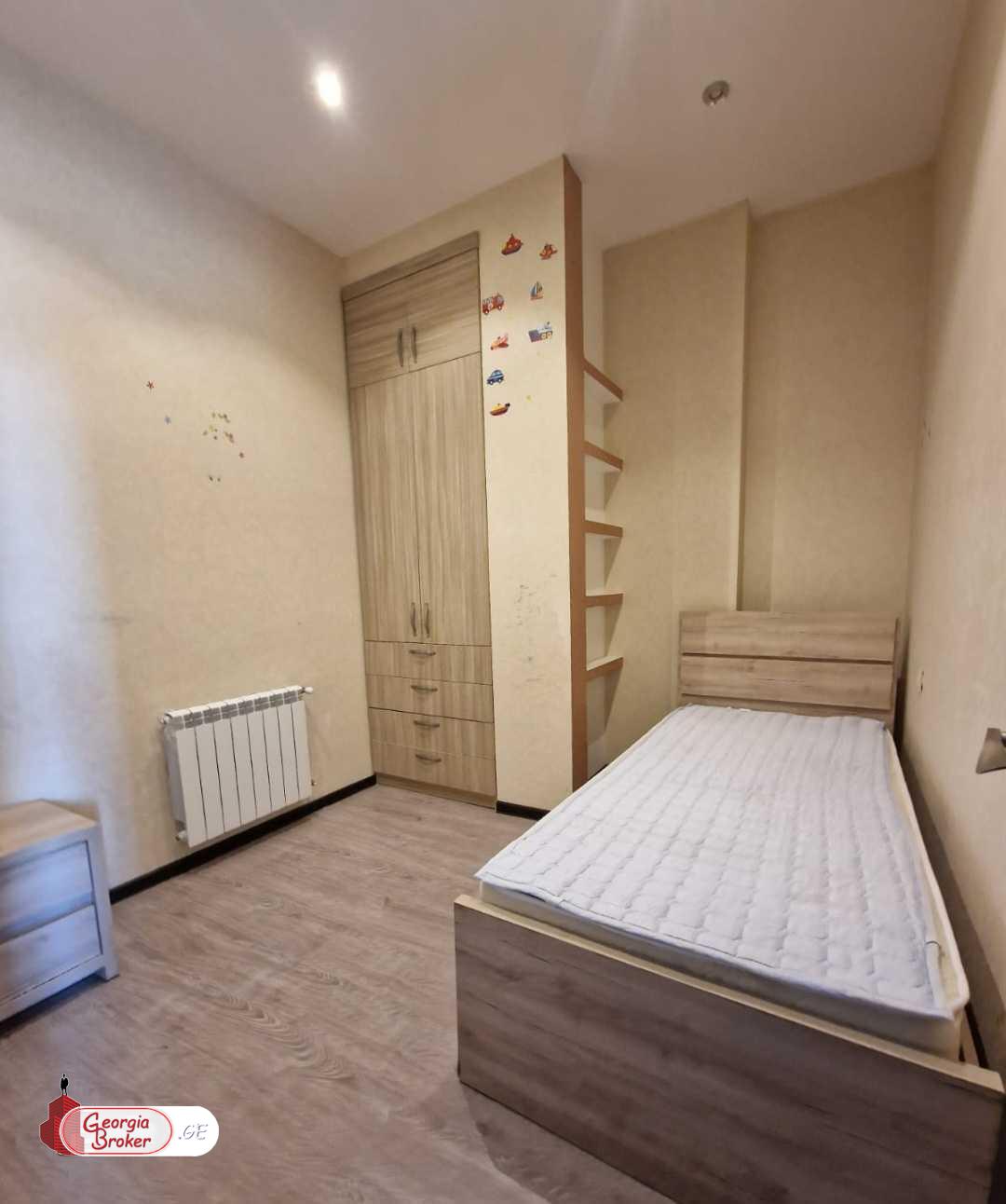 იყიდება ახალი გარემონტებული 3 ოთახიანი ბინა