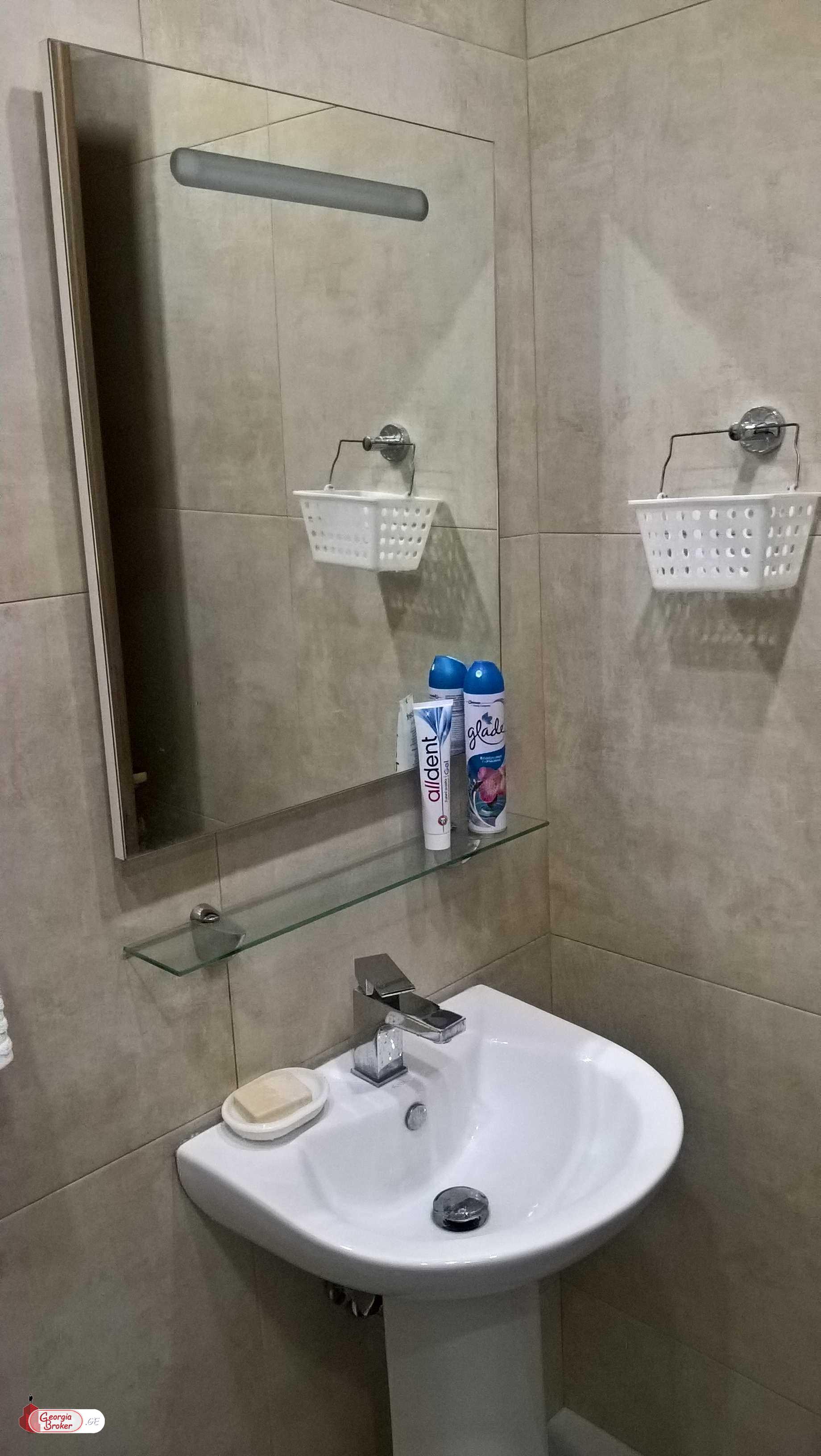 продается квартира с новым ремонтом 2-комнаты