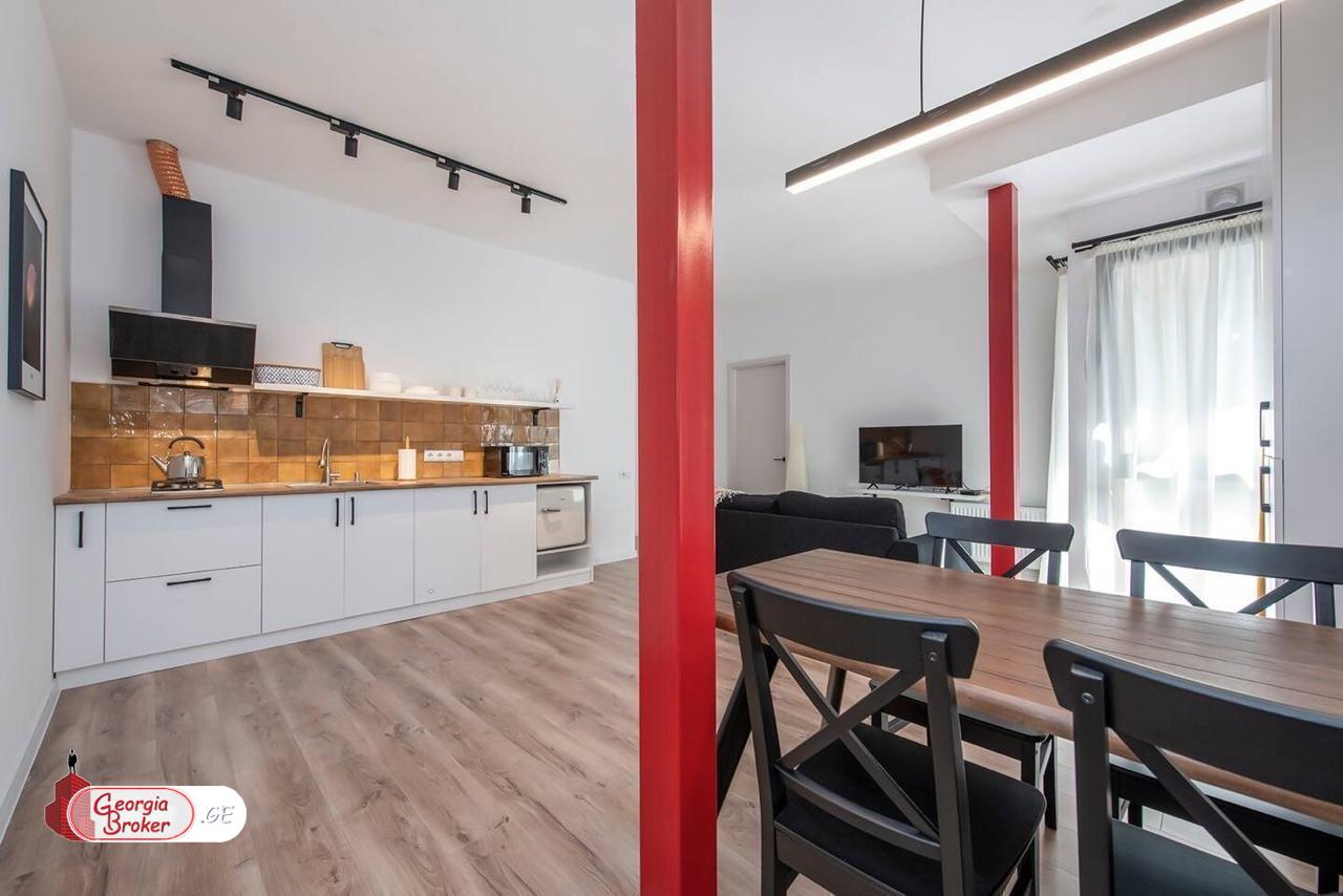 იყიდება ახალი გარემონტებული 2 ოთახიანი ბინა