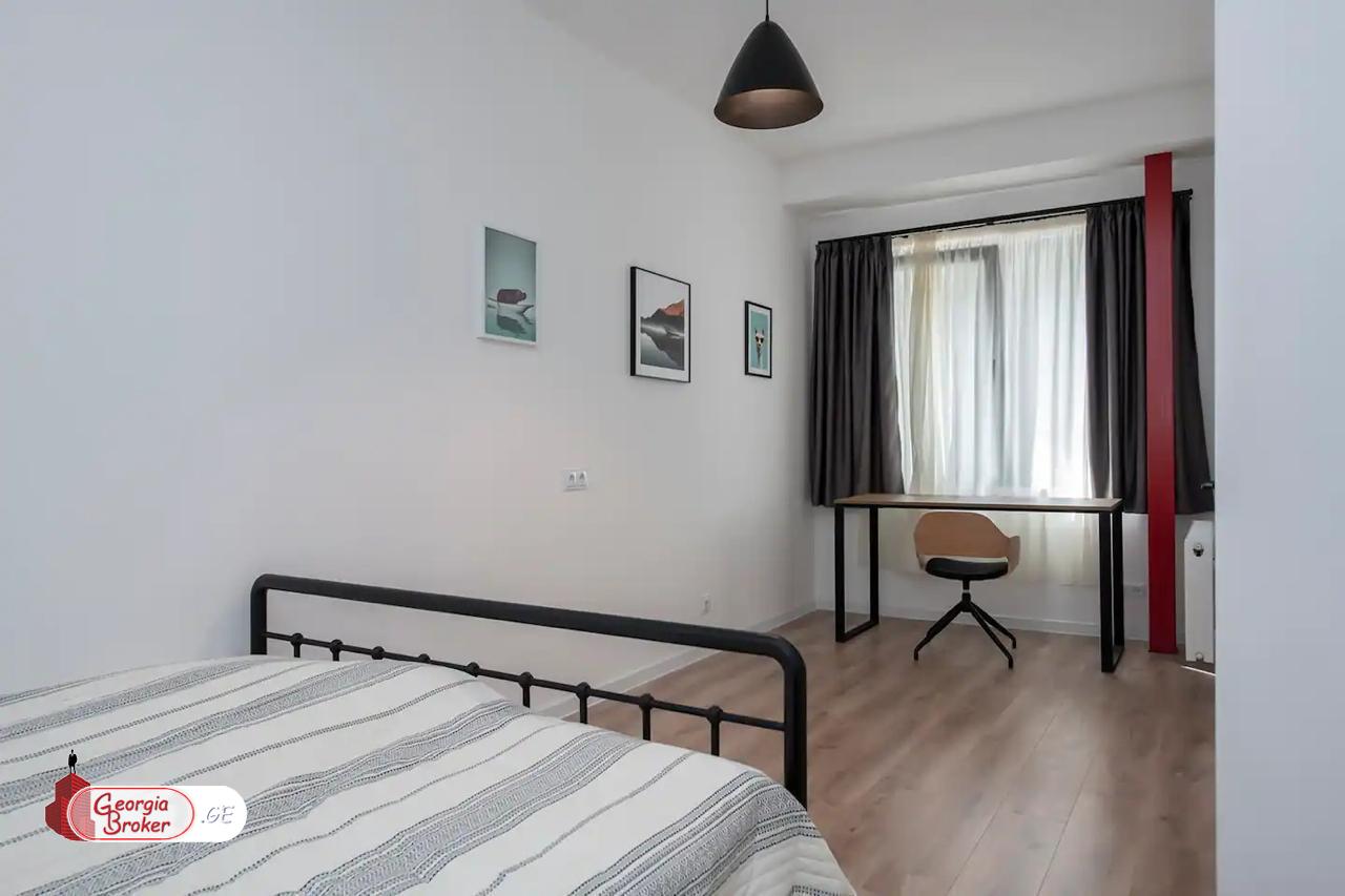 იყიდება ახალი გარემონტებული 2 ოთახიანი ბინა