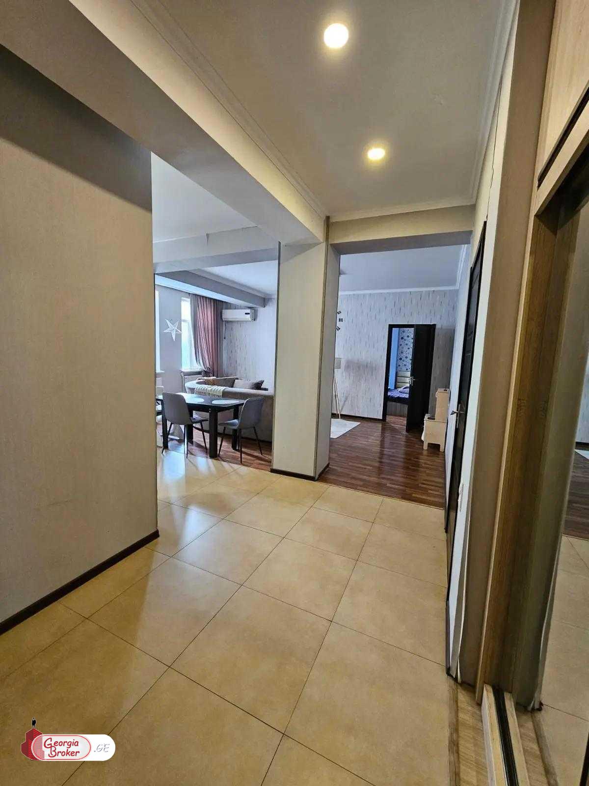 nearly repaired 2-room apartment for sale