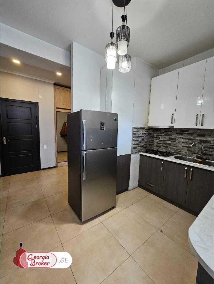 nearly repaired 2-room apartment for sale