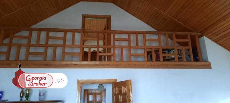 იყიდება ძველი გარემონტებული 6 ოთახიანი სახლი