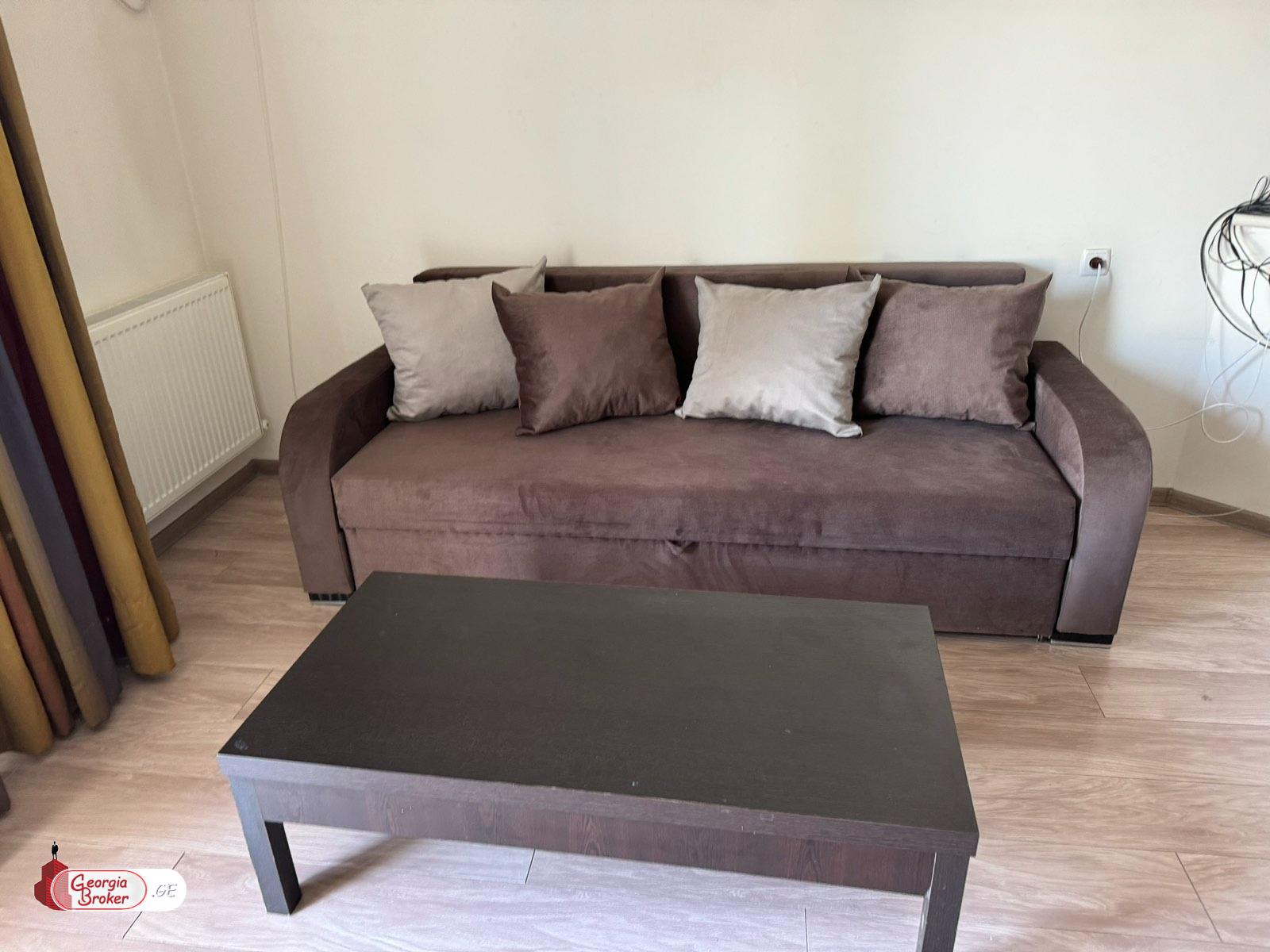 nearly repaired 2-room apartment for sale