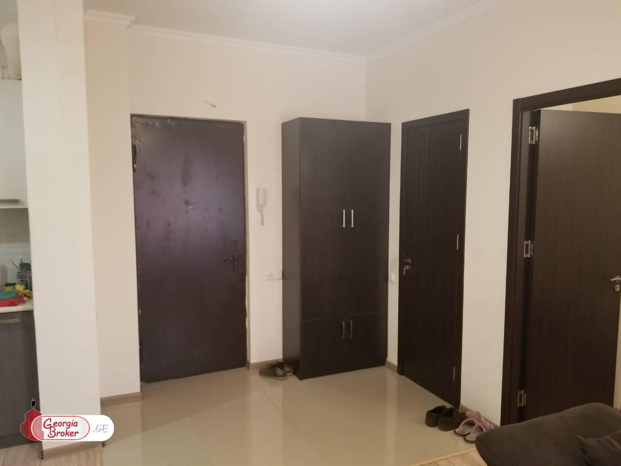 nearly repaired 2-room apartment for sale