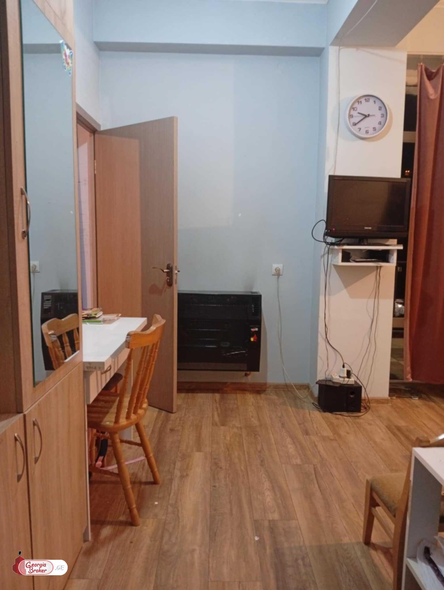 nearly repaired 1-room apartment for sale